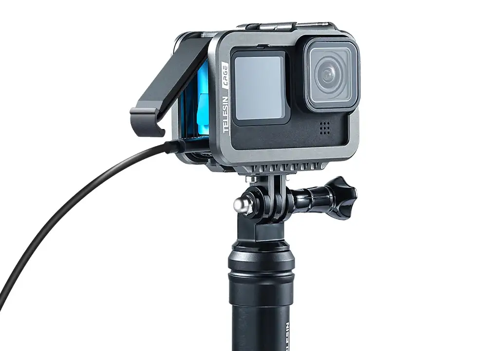 изображение свободного доступа к аккумуляторному отсеку GoPro 9